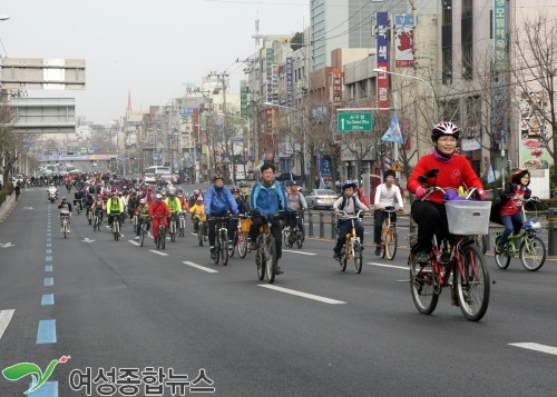 대구 녹색교통 ‘2011 자전거 대행진’ 첫 출발!