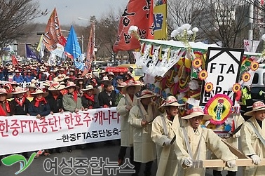 30개 농민단체 일산서 '한·중 FTA 반대' 결의대회