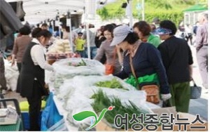 서울 잠수교에 9개 한강유역 지자체 첫  합동문화장터 열려