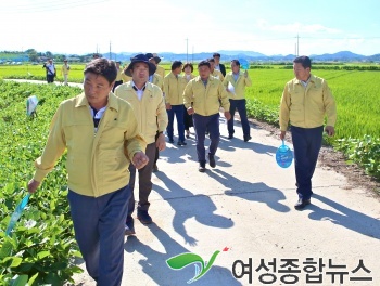 영암군 의회 가뭄현장 방문  농가 애로사항 청취 후 신속한 대응 촉구