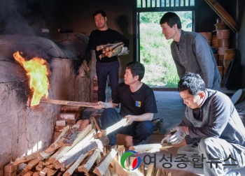 강진군 제47회 강진청자축제 전통가마 요출공개 및 즉석경매  