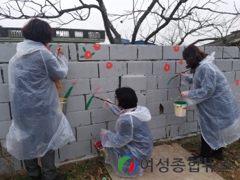 광주 광산구 벽화 그리며 치매친화마을에 한 발짝