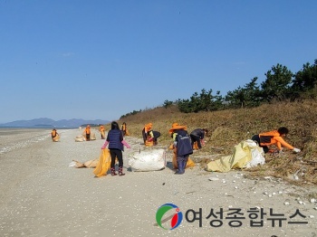 고창 상하면, 구시포 해수욕장 해양쓰레기 청소 봉사