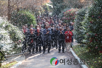 신안군, '섬 겨울꽃 축제'개막식 열려