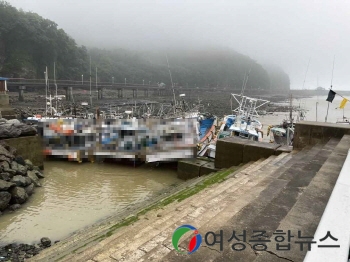 부안해양경찰서'격포항 내 어선들이 줄이 풀려 밀려...'신고 접수 후 긴급 구조