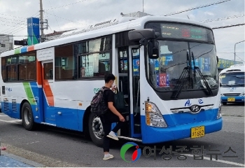 신안군, 초·중·고등학생 100원버스 요금제 시행!!!.