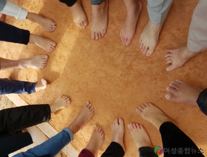  포항시,천혜 경관 바닷가와 강변, 숲에 ‘맨발로 30선’ 지정 후 안전·편의시설 확충