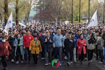 광진구, 구민 1천여 명과 함께 ‘봄꽃길 걷기대회’ 성료