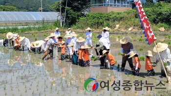 무안군 '무형문화재, 상동 들노래’ 함께하는 모내기 체험