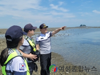 인천해경서장, 극성수기 맞아 영흥도 현장점검