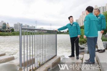 오언석 도봉구청장, 호우 대비 중랑천변 긴급 점검…구민안전 살펴