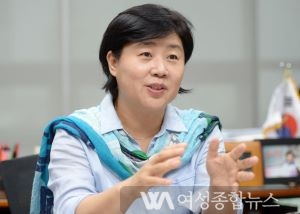 국회 서영교 의원'자영업자·소상공인 대상 조사 결과발표...'내년에 경기 더 나빠질것