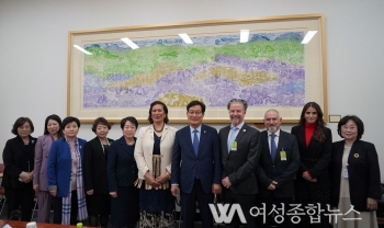 국제보건기구 지도자들, 보건복지위원장에 간호법 제정 필요성 강조