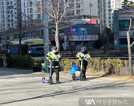 인천시, 공유 전동킥보드 속도 20㎞로 늦추고 16세 이하 인증 의무화도